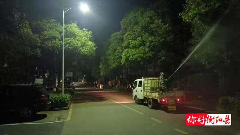 县城管执法局：积极开展园林植物病虫害防治